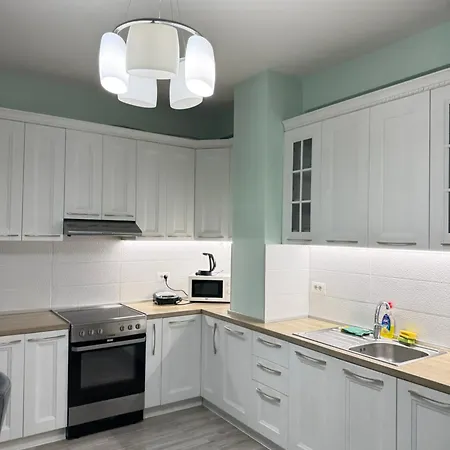 Centre Lions Gate 2 Apartman *