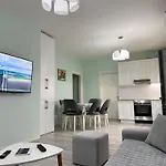 Centre Lions Gate 2 Apartman