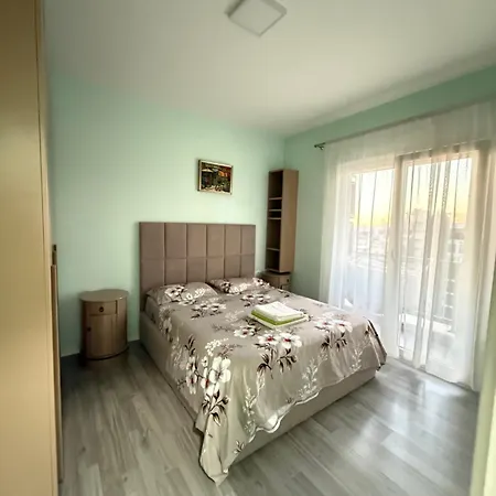 Centre Lions Gate 2 Daire Tiran