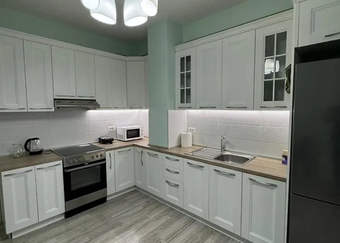 Centre Lions Gate 2 Τίρανα