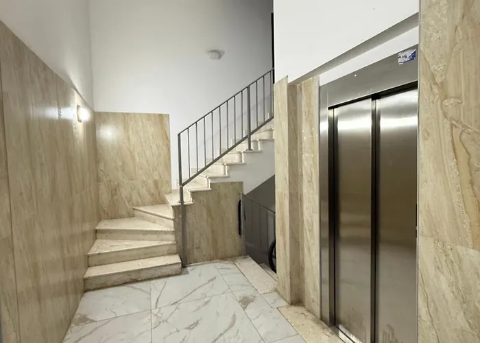 Centre Lions Gate 2 Διαμέρισμα