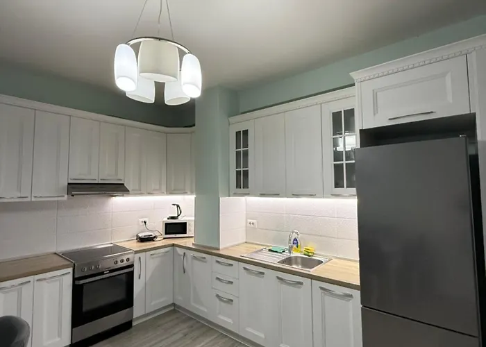 Centre Lions Gate 2 Τίρανα