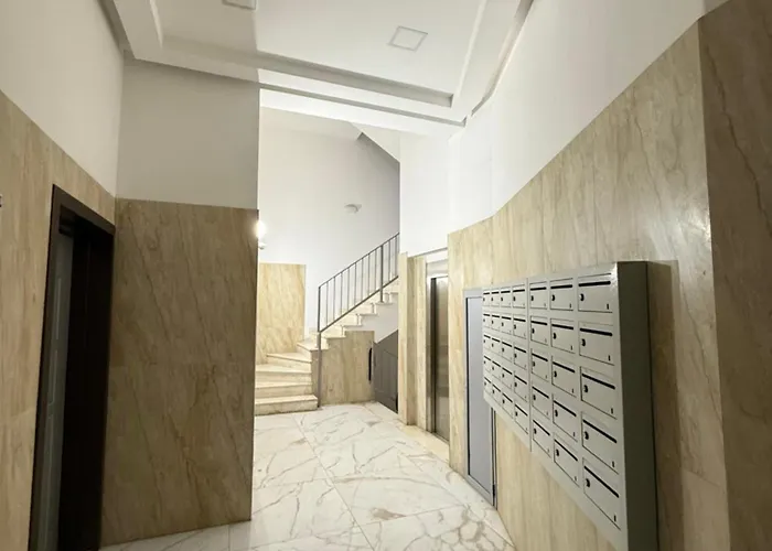 Centre Lions Gate 2 Tirana