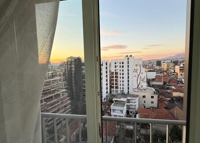 Centre Lions Gate 2 * Τίρανα