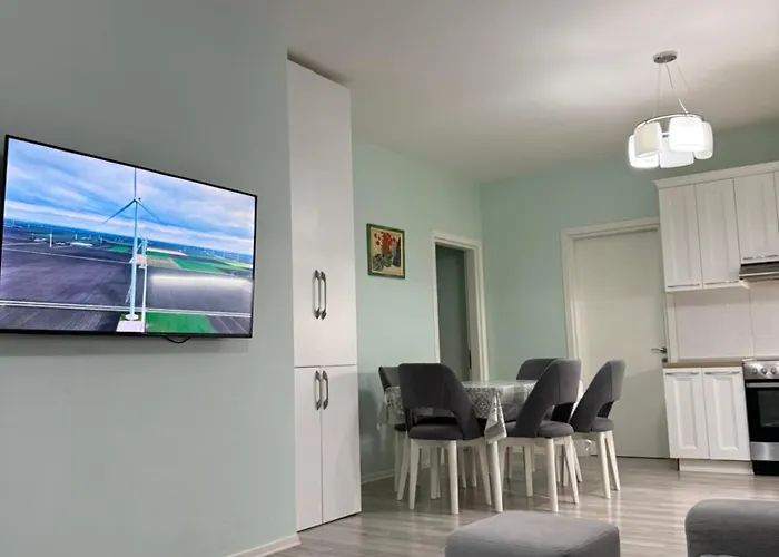 Centre Lions Gate 2 Τίρανα